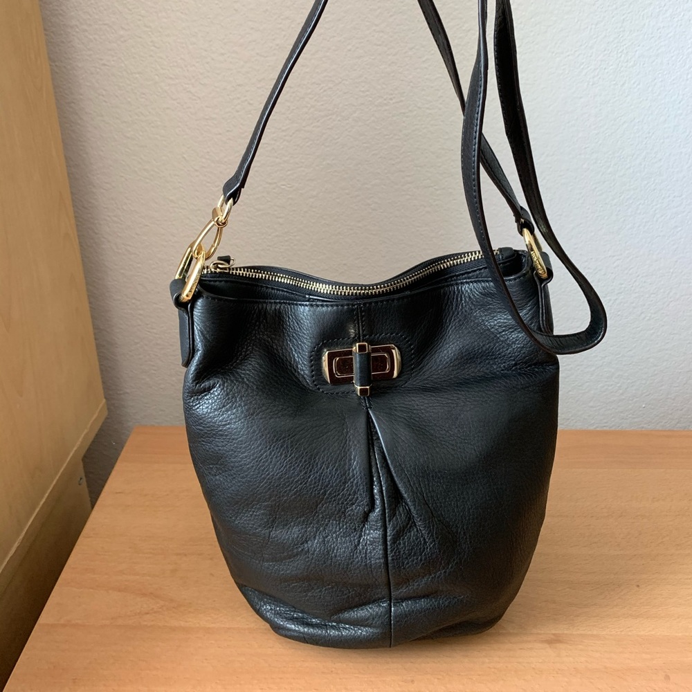 Makowsky Black Leather Crossbody
